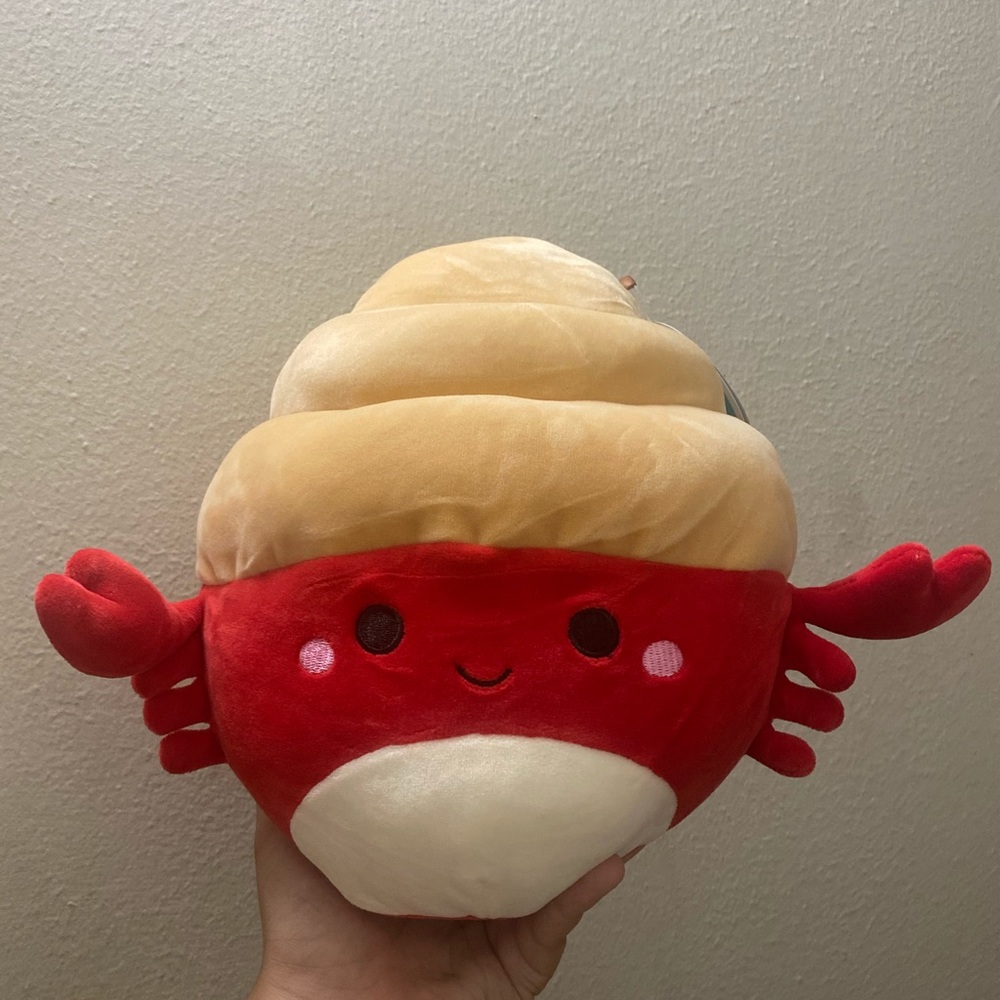 Indie the hermit crab squishmallow